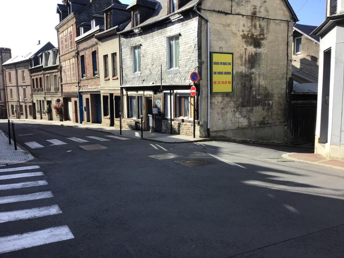 Appartement Cinema Video-Projecteur Et Garage Honfleur Exterior foto