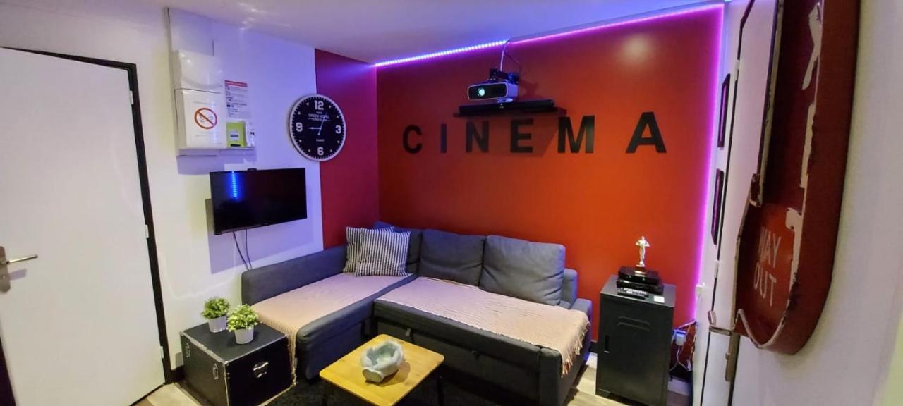 Appartement Cinema Video-Projecteur Et Garage Honfleur Exterior foto